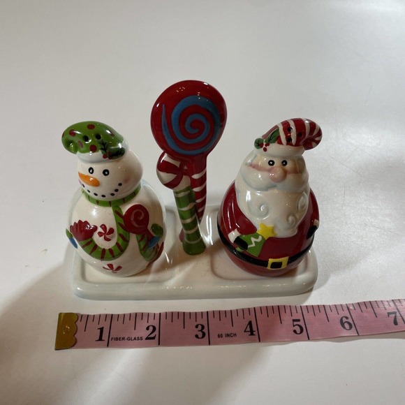 Pier 1 Imports Salt and Pepper Shakers Snowman Santa NIB Christmas Holiday Decor - Picture 4 of 7